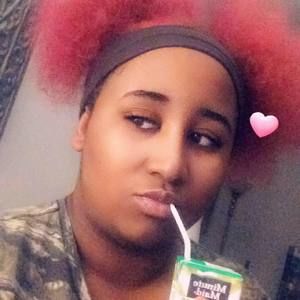 Meet your Posher, Mya